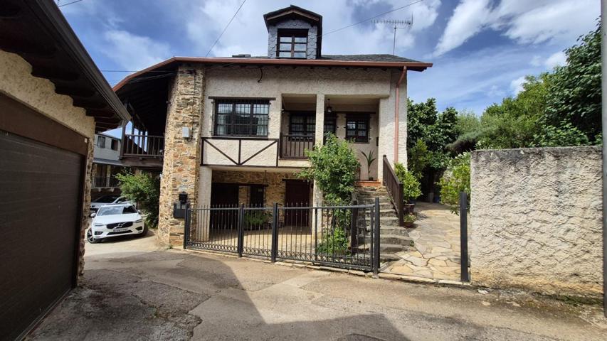 SE VENDE CASA DE PIEDRA SEMINUEVA EN RIMOR photo 0
