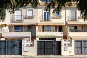 Casa - Chalet en venta en Torremolinos de 169 m2 photo 0