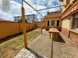 Amplia vivienda en zona privilegiada del Rinconcillo, a pasos del mar. photo 0