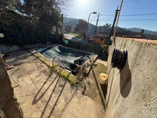 TORRELLES TERRENO EN VENTA CON  EDIFICACIÓN DE 42m2 photo 0