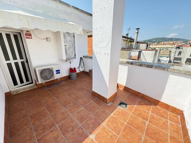 SANT BOI ADOSADA EN VENTA EN EL CASCO ANTIGUO photo 0