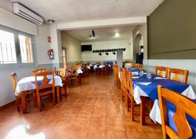 Local En venta en Campo Real photo 0