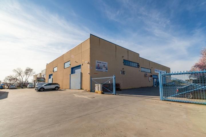 Almacén En venta en Nuevo Baztán photo 0