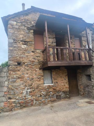Villa En venta en Carucedo photo 0