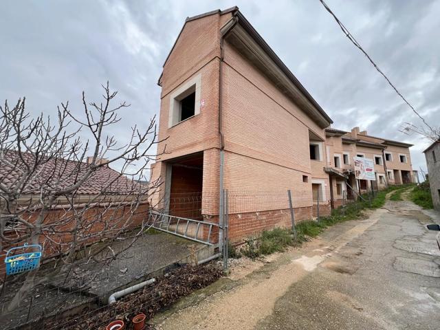 Villa En venta en Carabaña photo 0