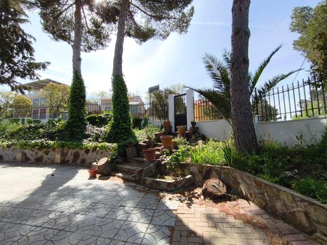 Villa En venta en Chinchón photo 0