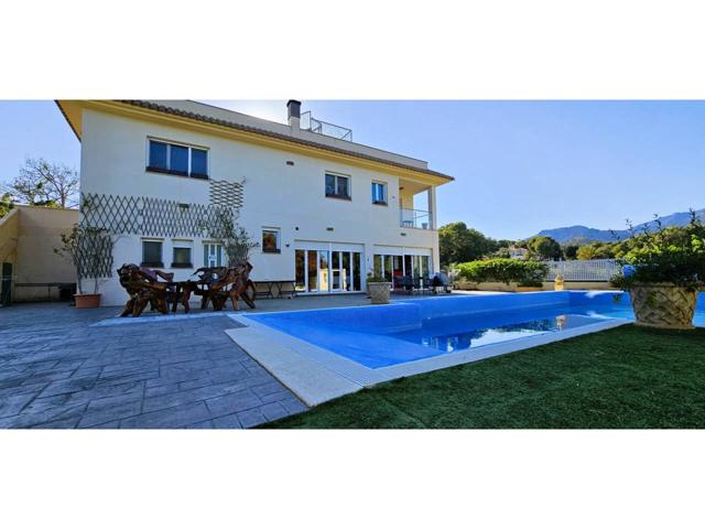 Chalet unifamiliar con piscina y sala de cine en Urbanización La Charca, Totana (Murcia) photo 0