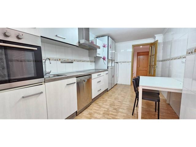 Venta Piso (Avda. Mazarrón) Plaza Garaje y Trastero photo 0