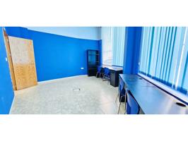 Alquiler Local (Zona Glorieta) Esquina photo 0