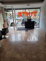 Espacio de Belleza: Alquiler de Peluquería en 112 Metros Cuadrados photo 0