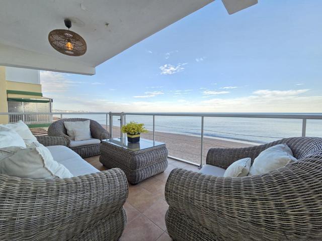 ESPECTACULAR APARTAMENTO EN 1a LINEA FRENTE AL MAR EN TAVERNES DE LA VALLDIGNA photo 0