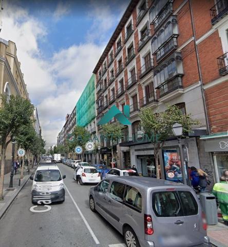 Se Alquila Piso en calle Fuencarral, cerca de la Glorieta de Bilbao. photo 0