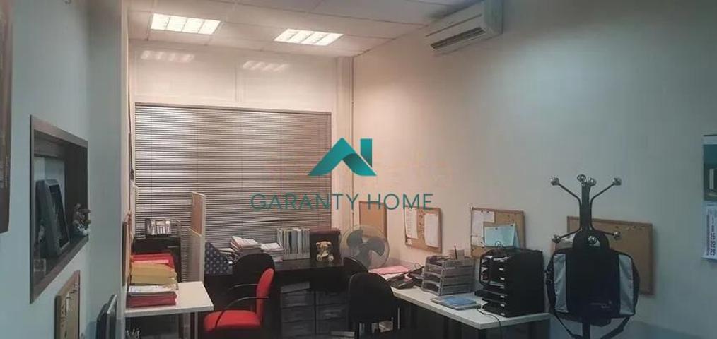 Oficina de alquiler en Gelves photo 0