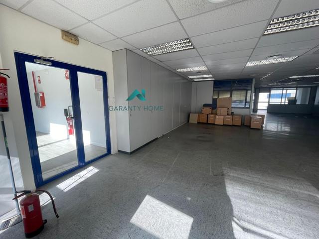 Oficina de alquiler en Valdelacasa, Alcobendas photo 0