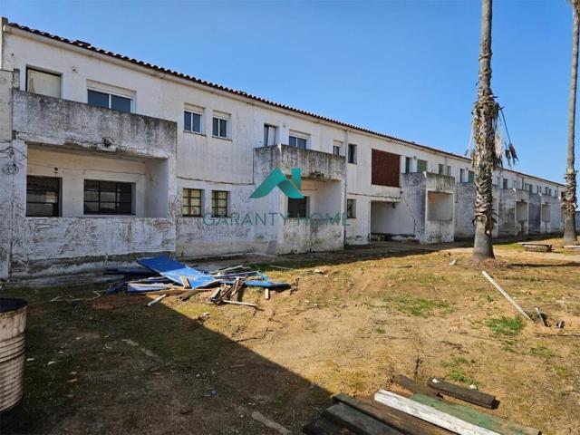 Edificio de 15 viviendas en venta en Valdebótoa photo 0