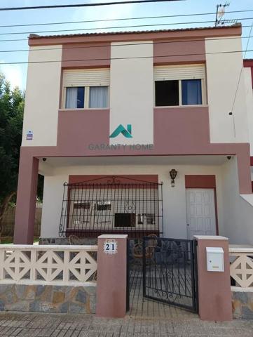 Chalet pareado en venta en Los Narejos-Punta Calera, Los Alcázares photo 0