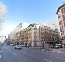 Piso en venta en Trafalgar, Madrid photo 0
