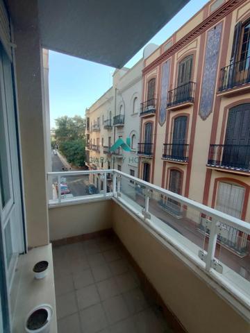ALQUILER PISO BADAJOZ CASCO ANTIGUO, JUNTO AL PARQUE CASTELAR photo 0