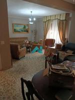 SE VENDE PISO CERCA DE LA PLAZA NUEVA, LUCENA photo 0