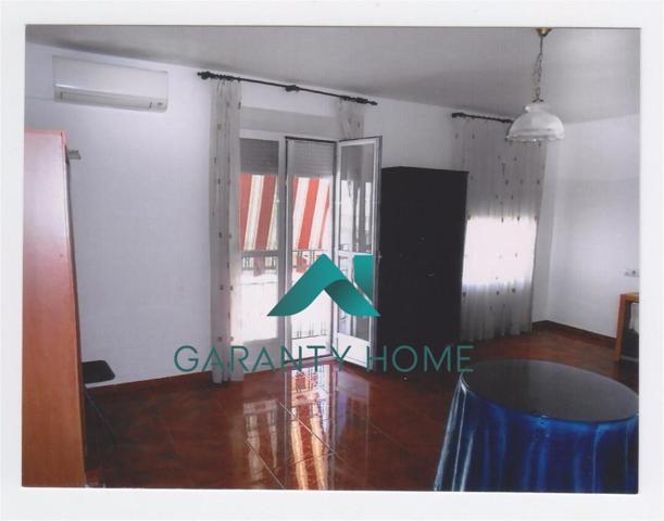 SE VENDE PISO EN PRIEGO photo 0