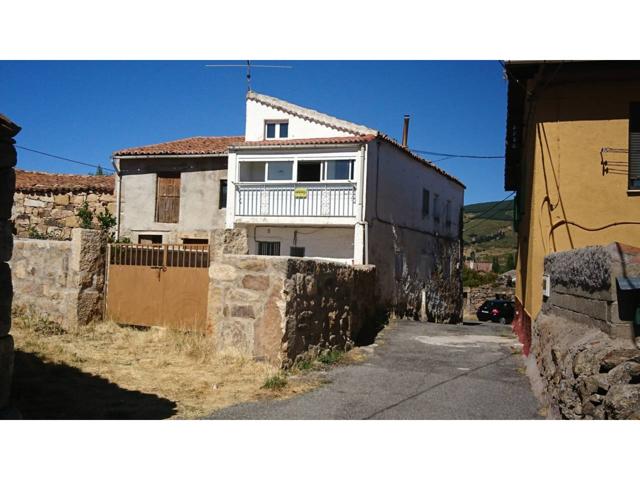 Casa en venta en San Martín de la Vega del Alberche photo 0