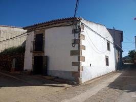 Casa de pueblo para reformar al lado del río Tormes. photo 0