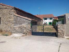 Casa de Pueblo con patio en Barajas, anejo de Navarredonda de Gredos. photo 0