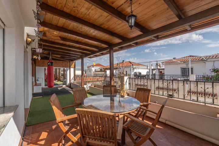 EN VENTA, ÁTICO-DÚPLEX CON 3 DORMITORIOS, TERRAZA DE 43 M2 Y GARAJE (CHURRIANA DE LA VEGA) photo 0