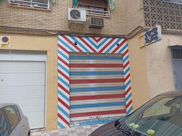 ¡Oportunidad en el Zaidín! Se vende local o Plaza de Garaje photo 0