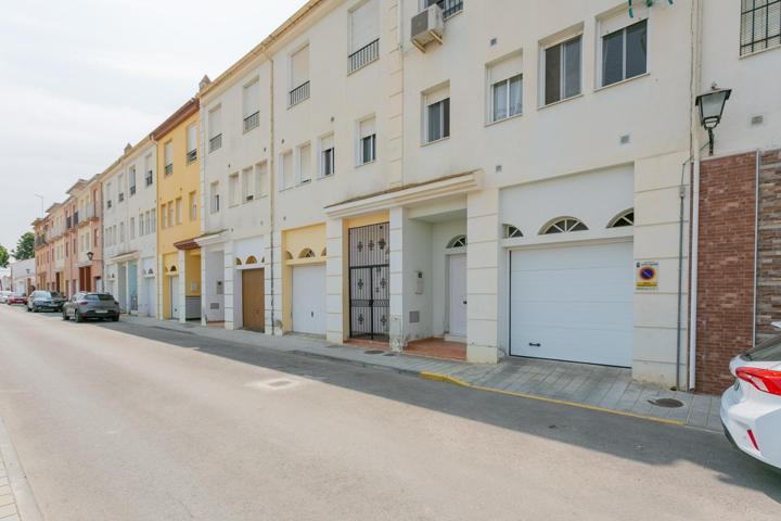 ¡Fantástica Casa Adosada en Venta – Comodidad Y Espacio!! photo 0