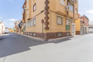 Oportunidad en Armilla: bajo elevado ideal como hogar o inversión photo 0