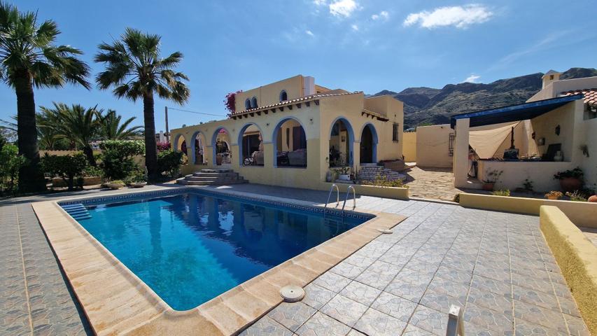 Villa En venta en Mojácar photo 0