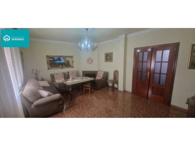 Venta de una casa en Baena photo 0