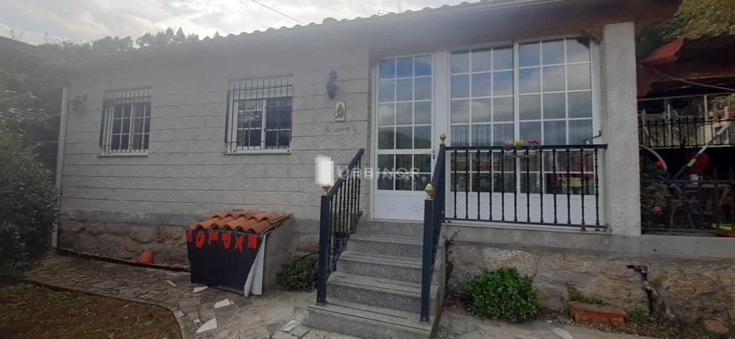 Lindo CHALET planta baja con finca, y opción a compra en LEIRO. photo 0