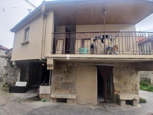 Casa Rústica, en piedra, restaurada. A 2 Km. XINZO DE LIMIA. photo 0