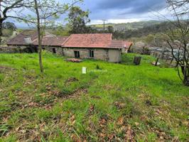 Casa con finca, para reformar a 15 km de Ourense. AMOEIRO. photo 0