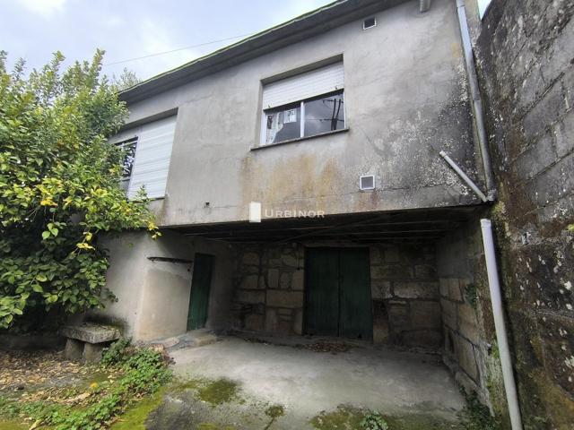 Casa con finca, para reformar a 15 km de Ourense. AMOEIRO. photo 0
