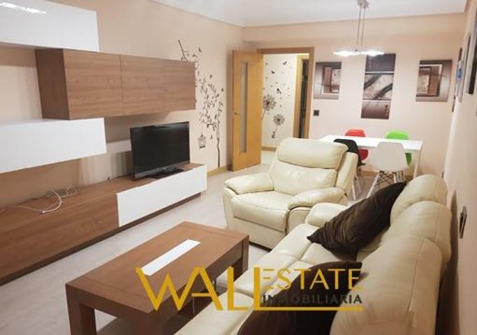 Piso en venta en Canillas photo 0