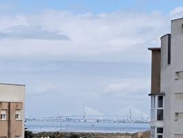 Preciosa vivienda elevada sobre la ciudad, con vistas que inspiran… photo 0