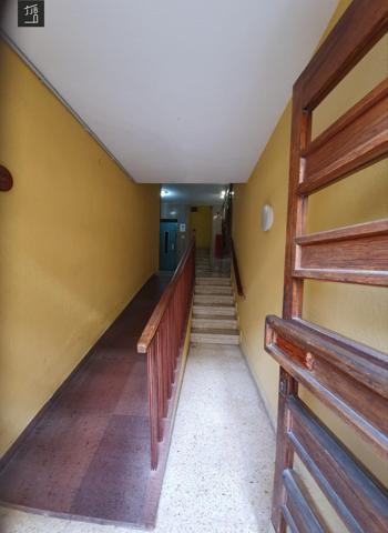 Se vende gran piso de 139m2 , 3 hab, 2 baños y gran patio interior abierto en La Cuesta, La Laguna photo 0