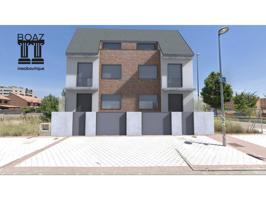 ¡Boaz Inmoboutique vende chalets de obra nueva en Fuenlabrada! photo 0