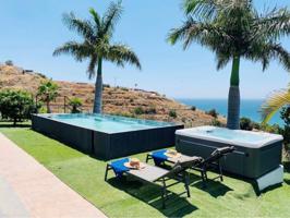 A 350m DEL MAR EN NERJA, VACACIONAL photo 0
