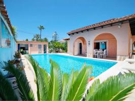 CASA FAMILIAR EN ALBIR, VACACIONAL photo 0