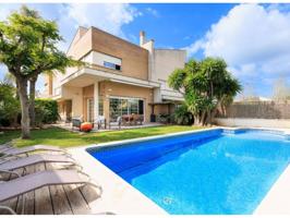 VILLA FAMILIAR EN CAMBRILS, VACACIONAL photo 0