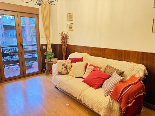 Piso En venta en Acacias, Madrid photo 0