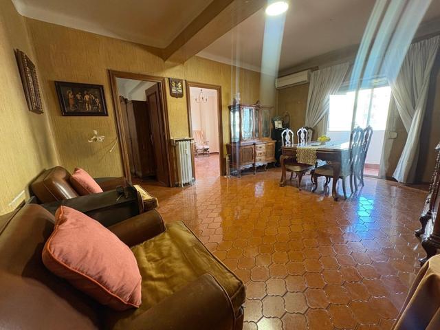 Piso En venta en Arapiles, Madrid photo 0