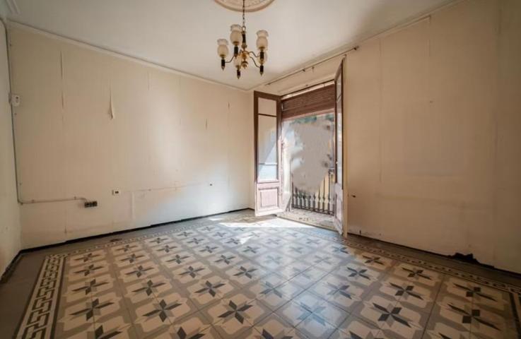 Piso En venta en Palacio, Madrid photo 0