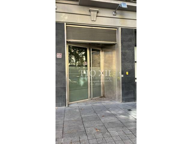 Local en venta en Ensanches - Zabalguneak(31003) photo 0