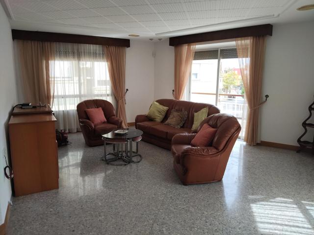 PISO EN ALCANTARILLA photo 0