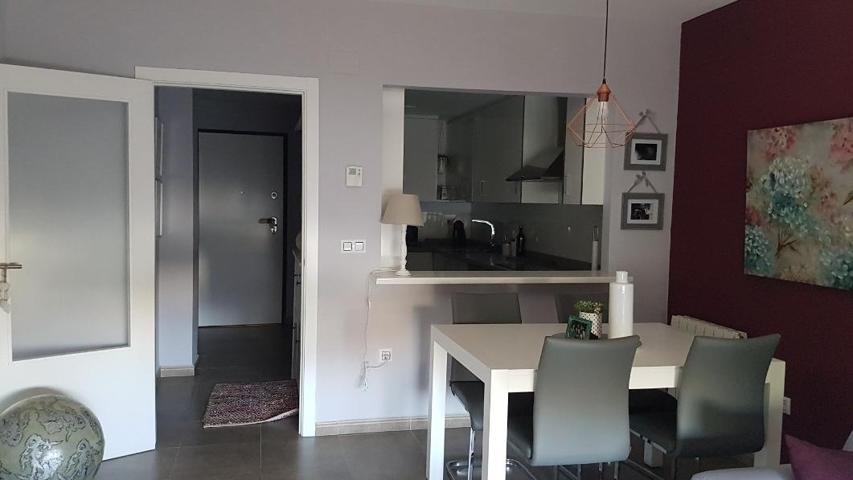 ESTUDIO ZONA SUP III, GARAJE INCLUIDO. disponible a partir de enero photo 0